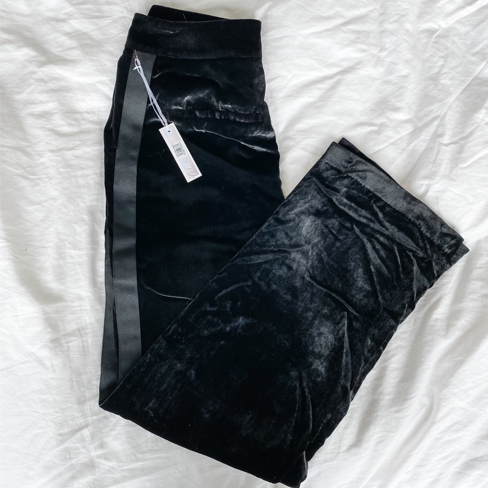Chelsea28 Size 6 Black Velvet Tuxedo Pant